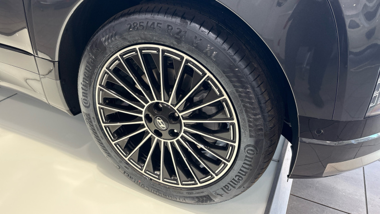 Hyundai IONIQ 9 226kW Calligraphy 110kWh 5dr AWD Auto Electric Estate